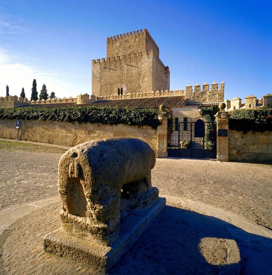 castle Spain Portugal parador Salamanca border
