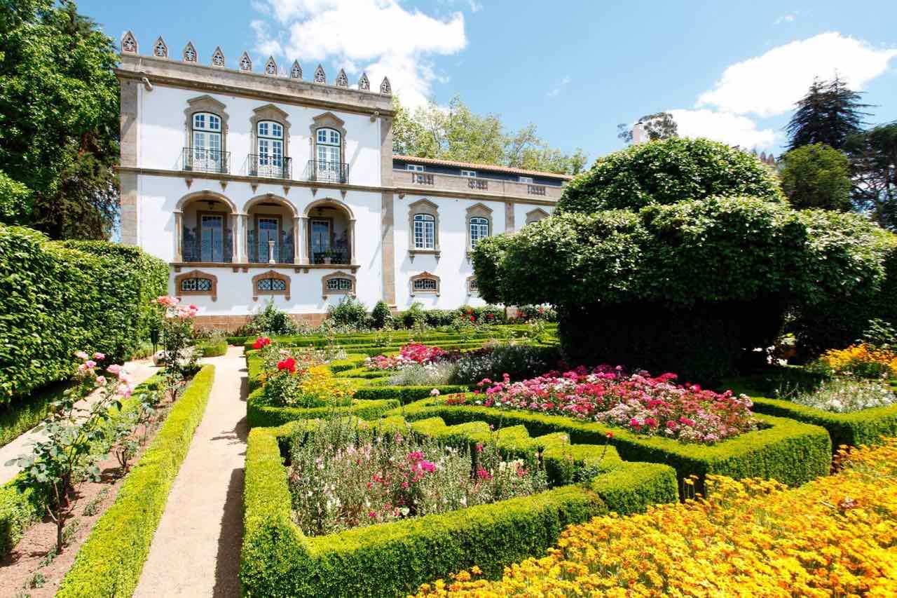 parador Portugal hotel gardens winery